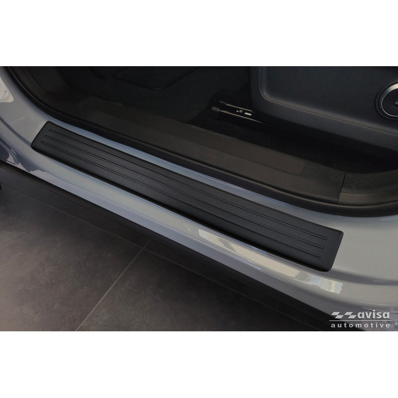 Avisa, Door sill plates, Black stainless steel 'Lines', 4-piece, fits Omoda 9 (2025-)