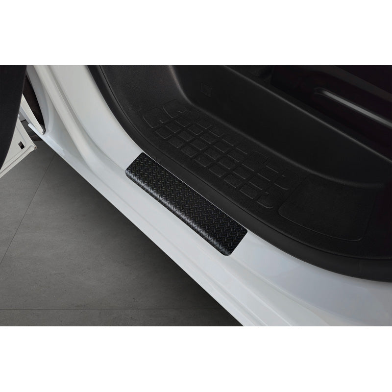 Avisa, Door Sill Protectors, Aluminum, Fits Toyota Proace Verso II, Citroën Spacetourer/Jumpy 4d 2016-, Peugeot Expert 4d 2016-2021 & FL 2021, Traveller 2016-, Opel Vivaro III/Zafira Life 2019-, 'Ribbed Plate' – 4 pieces – Black