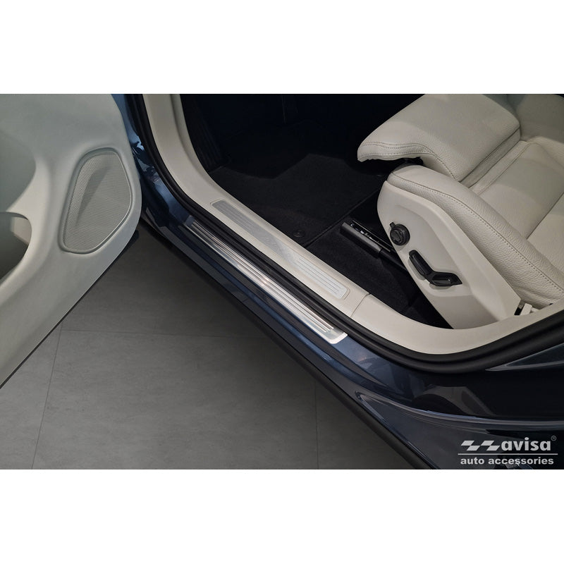 Avisa, Door sill protectors, Stainless steel, fits Volvo XC60 II 2017-2021 & FL 2021- incl. R-Design- - 'Lines' - 4 pieces