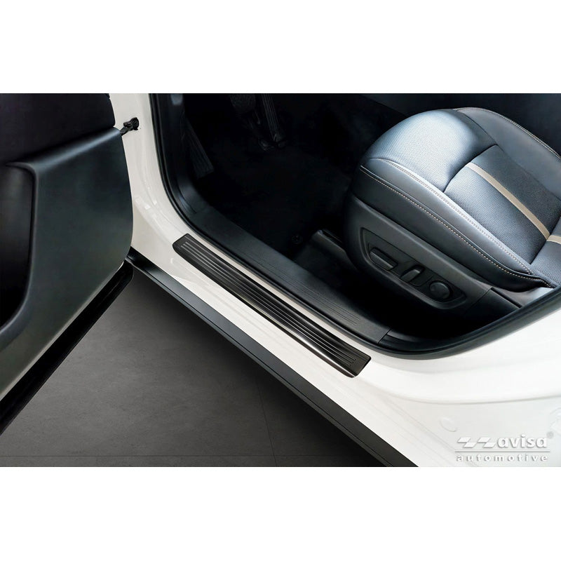 Avisa, Protecteur de marchepied, acier inoxydable noir, 'Lines', 4 pcs., compatible avec Mazda CX-80 (KL) (2024-)