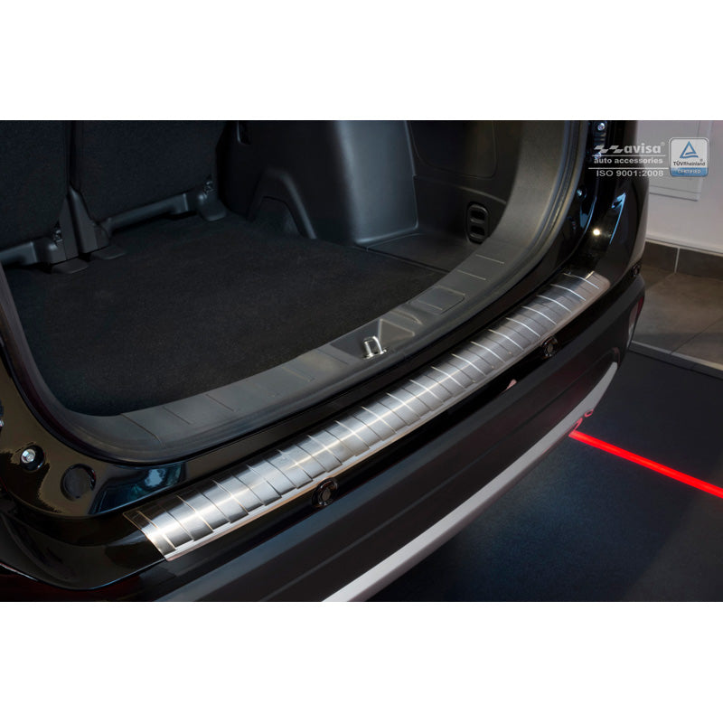 Avisa, protection de pare-chocs arrière, acier inoxydable, s’adapte à Mitsubishi Outlander III Facelift 2015- 'Ribs' (avec découpe PDC)