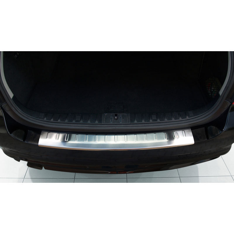 Avisa, achterbumperbeschermer, roestvrij staal, past op BMW 3-Series E91 2008-2012 'ribben'