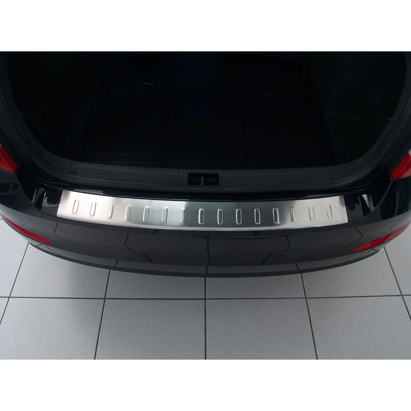 Avisa, achterbumperbeschermer, roestvrij staal, past op Skoda Octavia III sedan 2013- 'ribben'