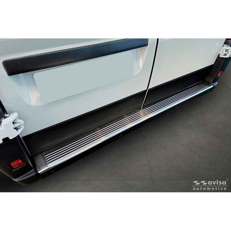 Avisa Stainless Steel Rear bumper protector fits Fiat Ducato III Facelift 2023- / Opel Movano III Facelift 2023- / Toyota Proace Max 2024- 'Ribs' (2 parts)
