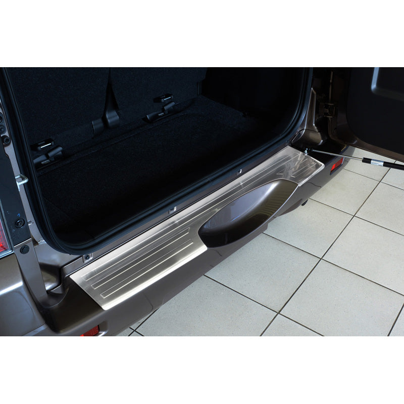 Avisa, Rear bumper protector, stainless steel, fits Suzuki Grand Vitara II 5 doors 2006- (with spare wheel)