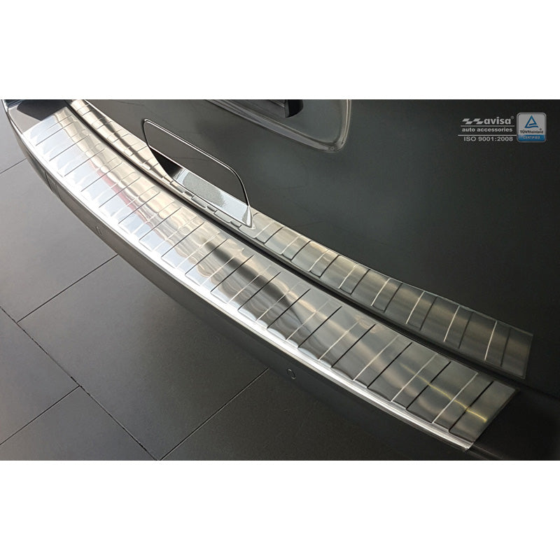 Avisa, Rear bumper protector, stainless steel, fits Citroën Spacetourer / Peugeot Traveller / Peugeot Expert / Toyota Proace Verso 2016- / Opel Vivaro 2019- 'Ribs' (for painted bumpers)