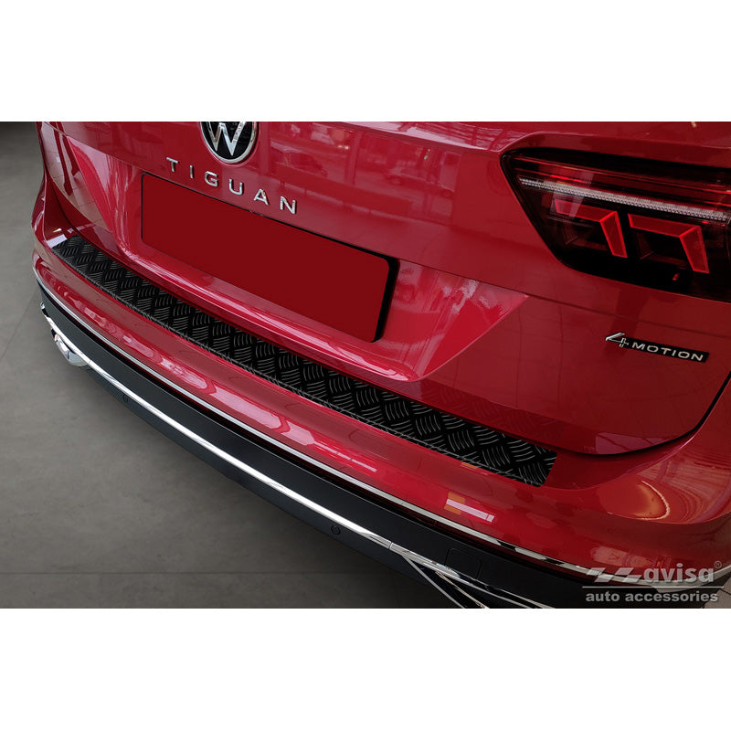 Avisa, Rear bumper protector, matte black, aluminum, fits Volkswagen Tiguan II incl. Allspace & R-Line 2016-2020 & FL 2020-2024 'Riffled Plate'