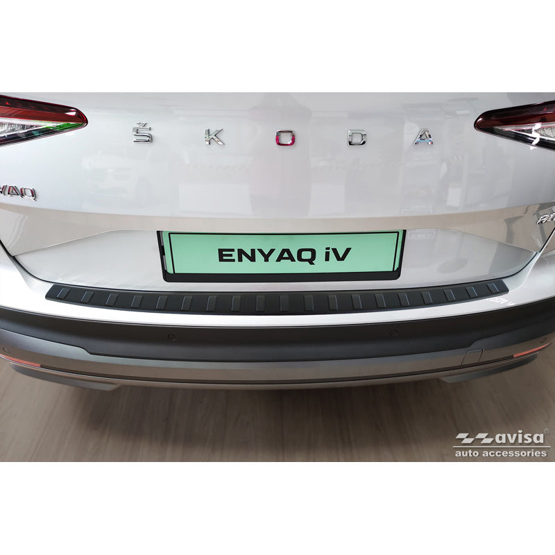 Avisa, achterbumperbeschermer, roestvrij staal, matzwart, past op Skoda Enyaq iV / Enyaq Coupe iV 2022-, 'Ribs'