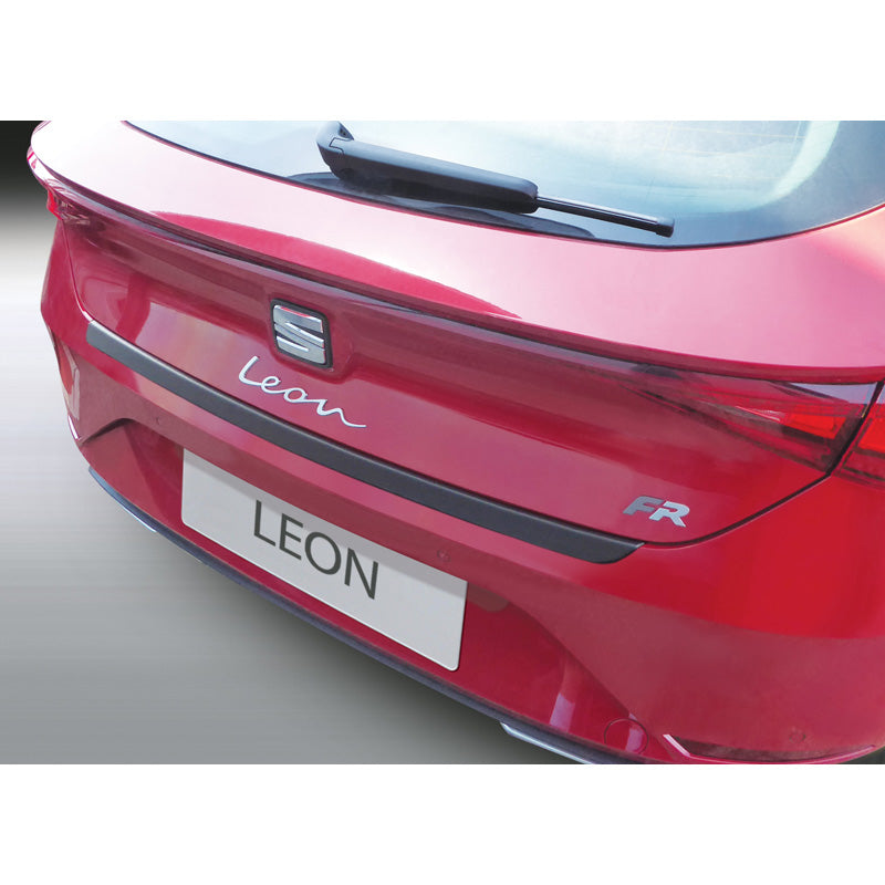 RGM, Rear bumper protector, ABS plastic, fits Seat Leon IV HB 5-doors 2020- Black