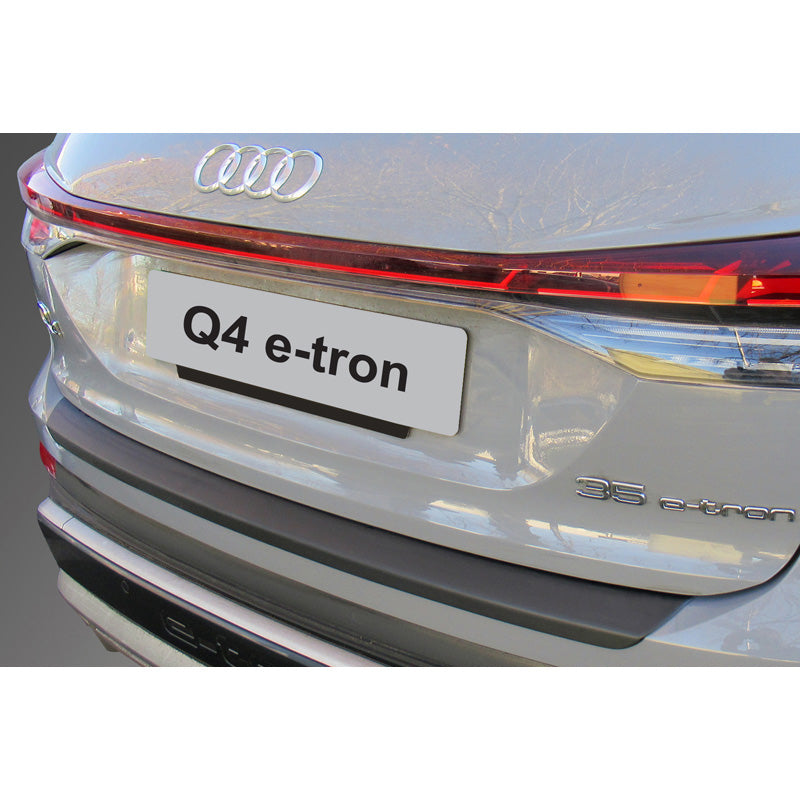 RGM, protège-pare-chocs arrière, plastique ABS, compatible avec Audi Q4 e-tron (F4B) & Q4 e-tron Sportback (F4N) 2020- Noir