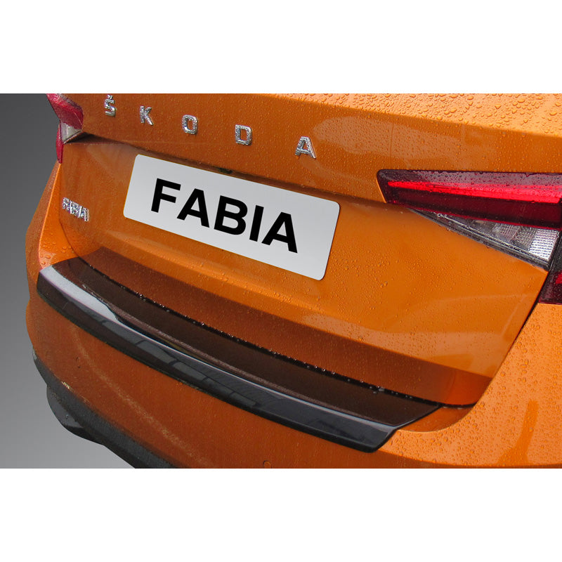 RGM, protège pare-chocs arrière, plastique ABS, compatible avec Skoda Fabia IV 5 portes 2021- Noir