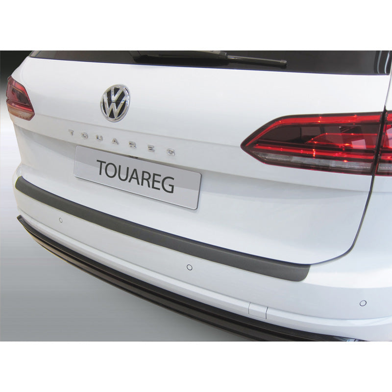 RGM, Rear bumper protector, ABS plastic, Fits Volkswagen Touareg (CR7) 2018- Black