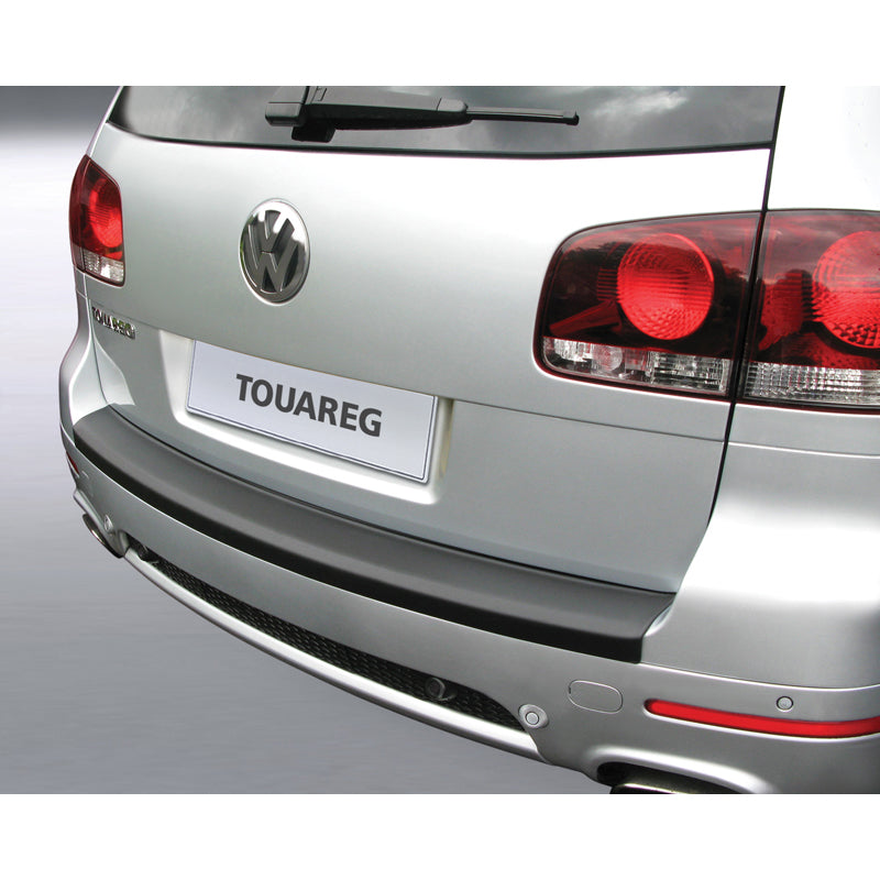RGM, Rear bumper protector, ABS plastic, fits Volkswagen Touareg -2010 Black