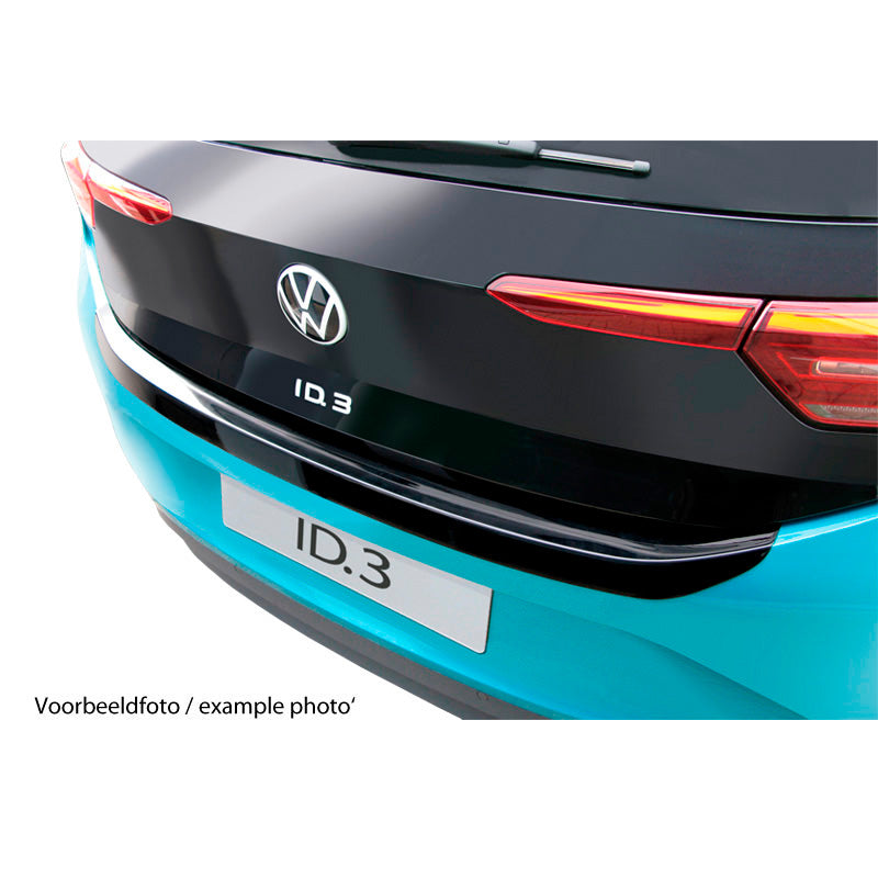 RGM, Rear bumper protector, ABS plastic, fits Citroën DS5 2/2012- Gloss black