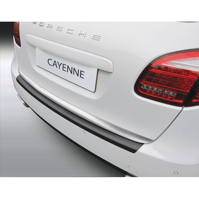 RGM, Protecteur de pare-chocs arrière, plastique ABS, convient à Porsche Cayenne 2010-2014 'Ribbed' Black