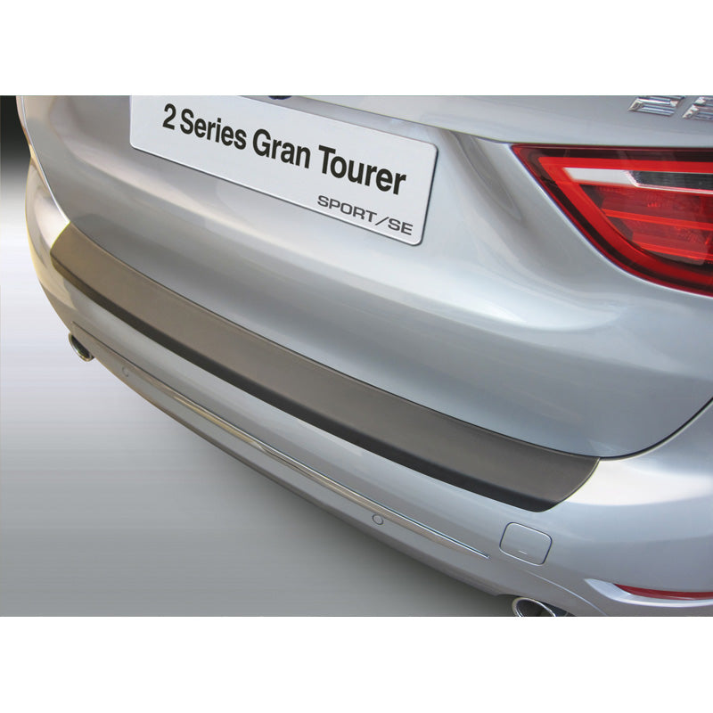 RGM, Achterbumperbeschermer, ABS kunststof, past op BMW 2-Series F46 Gran Tourer SE/Sport/Luxury 6/2015- Zwart