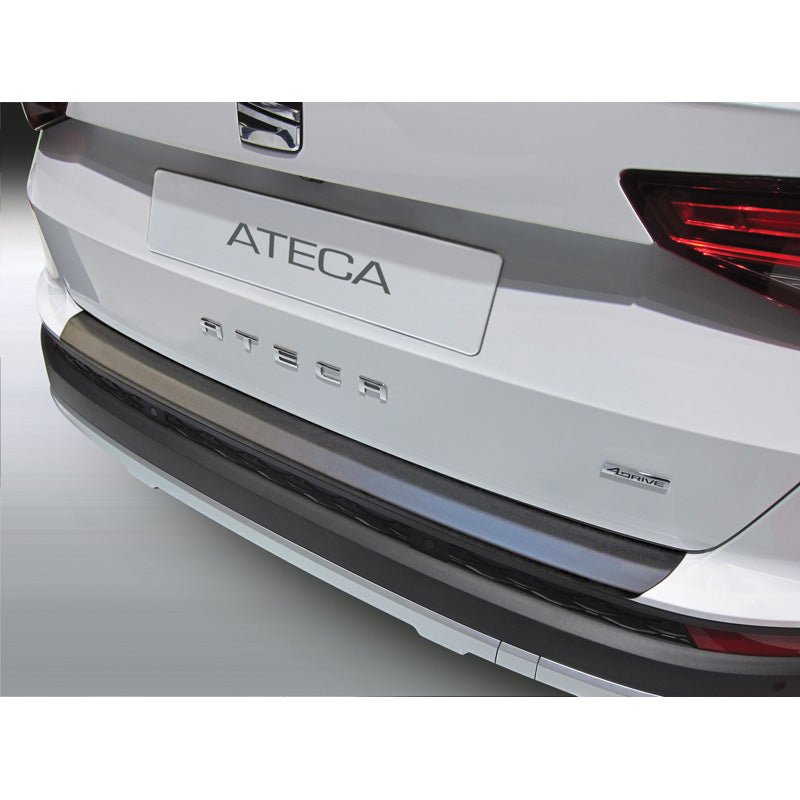 RGM, Protection de pare-chocs arrière, plastique ABS, convient à Seat Ateca 7/2016- Noir