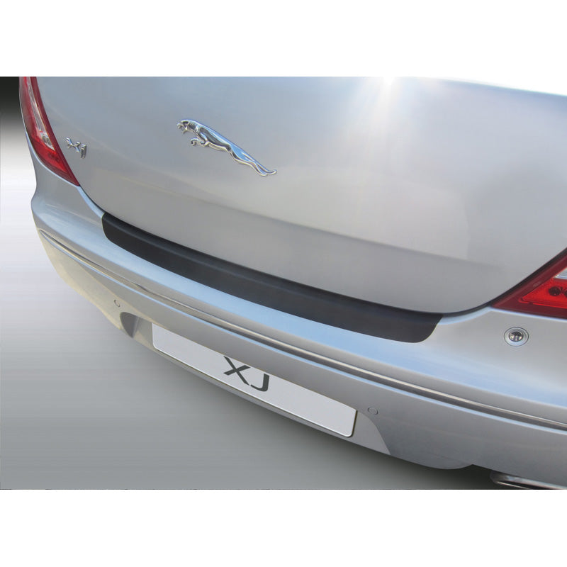 RGM, Rear bumper protector, ABS plastic, fits Jaguar XJ Sedan 2010- Black