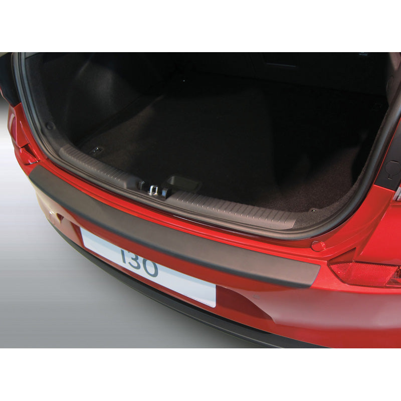 RGM, Rear Bumper Protector, ABS plastic, Black, Fits Hyundai i30/i30N HB 5 doors (2017-2020)