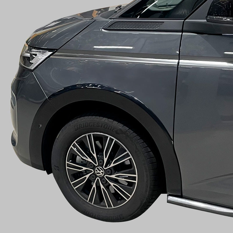 RGM, Set wheel arch extensions, Fits Volkswagen T7 Multivan 2021- Short Wheel Base - Gloss Black (with Park Assist)
