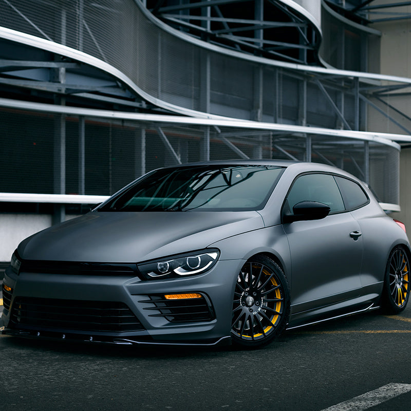 OneWay, Kit carrosserie complet, Noir brillant, compatible avec Volkswagen Scirocco R Facelift (2014-2017)
