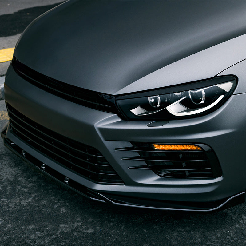 OneWay, Lame de pare-chocs avant, Noir brillant, compatible avec Volkswagen Scirocco R Facelift (2014-2017)
