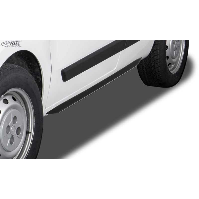 Jupes latérales RDX Racedesign 'Slim' adaptées au Fiat Qubo & Fiorino (225) 2016-2024 (ABS noir brillant)
